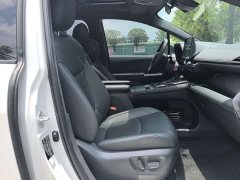 Toyota Sienna 2.5L Hybrid Premium Edition - ფოტო 8