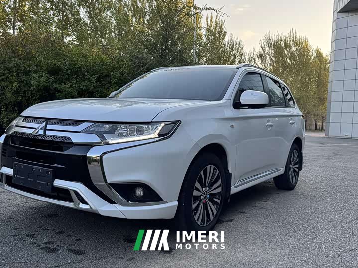 Mitsubishi Outlander 2021 Facelift 2.0L FWD Comfort 5-Seater - ავტომობილი ჩინეთიდან