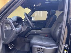 Land Rover Defender 110 3.0T P400 Dark Edition - ფოტო 3