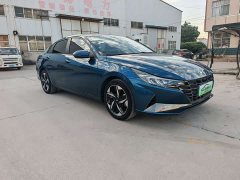 Hyundai Elantra 1.5L CVT Luxury - ფოტო 3