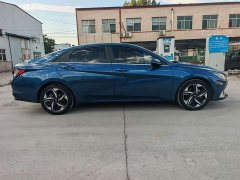 Hyundai Elantra 1.5L CVT Luxury - ფოტო 4