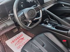 Hyundai Elantra 1.5L CVT Luxury - ფოტო 8