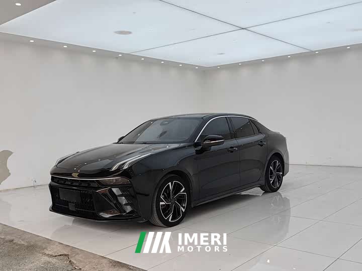 Lynk & Co 03 1.5T DCT Pro