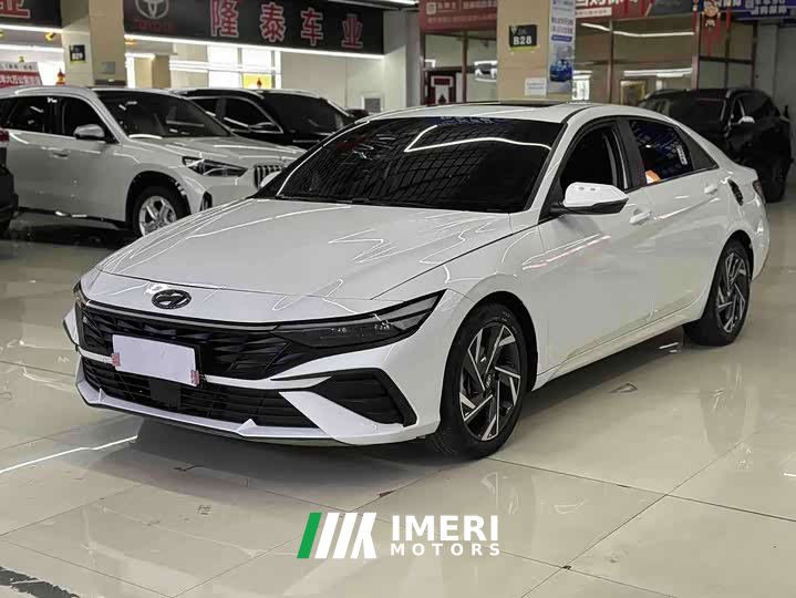 Hyundai Elantra 1.5L CVT Luxury
