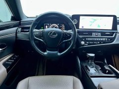 Lexus ES 2022 300h Excellence Edition - ფოტო 8