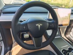 Tesla Model Y Rear-Wheel Drive - ფოტო 13