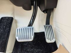Tesla Model Y Rear-Wheel Drive - ფოტო 14