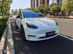 Tesla Model Y Rear-Wheel Drive - ფოტო 2