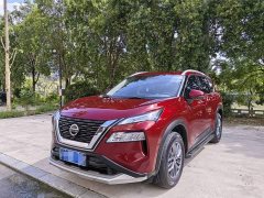 Nissan Qashqai VC-Turbo 300 CVT 2WD Luxury Edition - photo 1