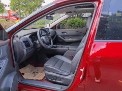 Nissan Qashqai VC-Turbo 300 CVT 2WD Luxury Edition - photo 3