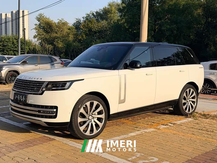 Land Rover Range Rover 3.0L V6 400PS Genesis Extended Wheelbase