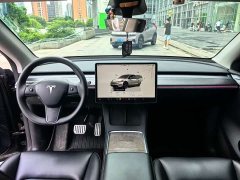 Tesla Model Y Rear-Wheel Drive - ფოტო 5