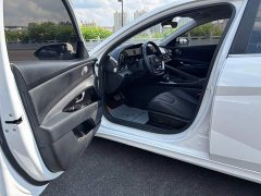 Hyundai Elantra 2023 1.5L CVT Luxury - photo 4