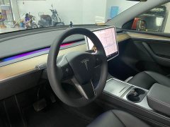 Tesla Model Y Standard Range RWD - ფოტო 13