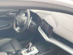 SAIC MG5 300TGI DCT Elegant Trend Edition - ფოტო 4
