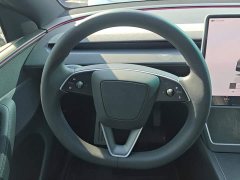 Tesla Model Y Rear-Wheel Drive - ფოტო 15