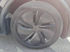 Tesla Model Y Rear-Wheel Drive - ფოტო 6