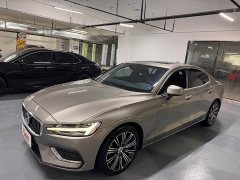 Volvo S60 2022 B4 Intelligent Remote Luxury Edition - ფოტო 3