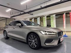 Volvo S60 2022 B4 Intelligent Remote Luxury Edition - ფოტო 5