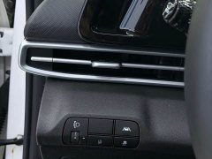 Hyundai Elantra 1.5L CVT Luxury - photo 12