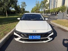 Hyundai Elantra 1.5L CVT Luxury - photo 2