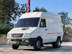 Iveco Daily 2020 2.8T V35 Van Dual Rear Wheels Medium Roof 3-Seater Euro VI - ფოტო 1