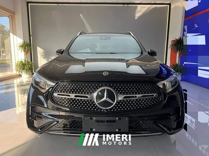 Mercedes-Benz GLC 300 L 4MATIC Dynamic 5-Seater