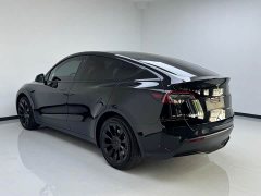 Tesla Model Y Rear-Wheel Drive - ფოტო 4