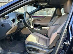 Lexus ES 200 Premium Edition - ფოტო 4