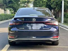 Lexus ES 200 Premium Edition - ფოტო 8