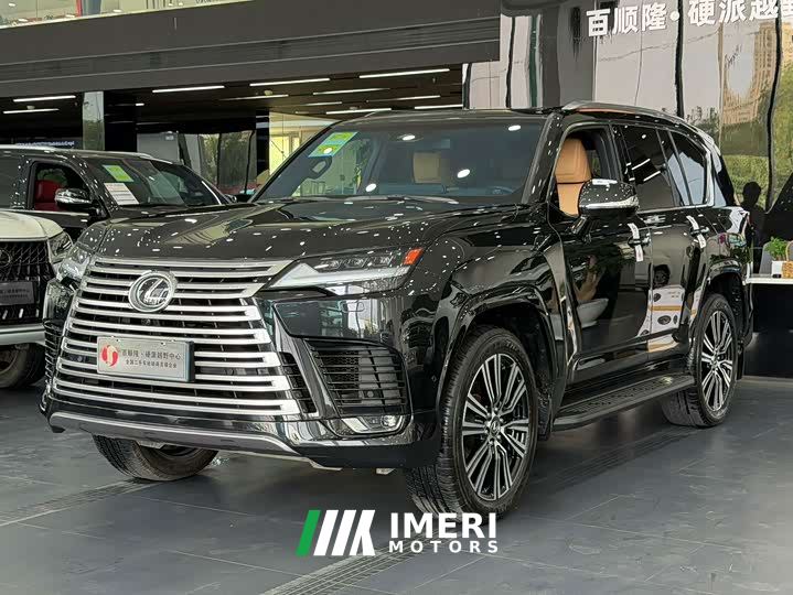 Lexus LX 700h Premier Edition