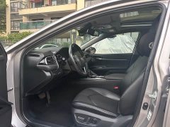 Toyota Camry Hybrid 2.5L HG Luxury - ფოტო 4