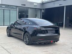 Tesla Model 3 Performance All-Wheel Drive - ფოტო 4