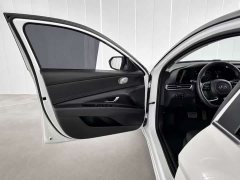 Hyundai Elantra 1.5L CVT Luxury - ფოტო 11