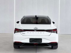 Hyundai Elantra 1.5L CVT Luxury - ფოტო 5
