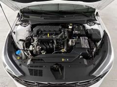 Hyundai Elantra 1.5L CVT Luxury - ფოტო 20