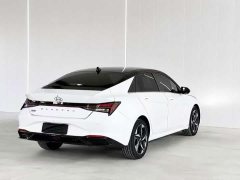 Hyundai Elantra 1.5L CVT Luxury - ფოტო 4