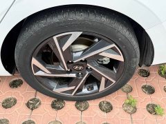 Hyundai Elantra 1.5L CVT Luxury - ფოტო 8