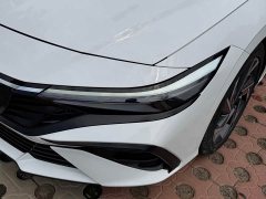Hyundai Elantra 1.5L CVT Luxury - ფოტო 9
