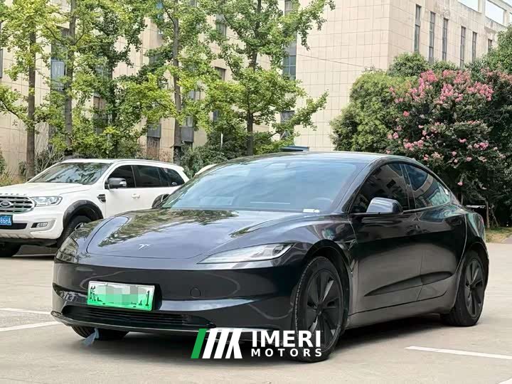 Tesla Model 3 Rear-Wheel Drive