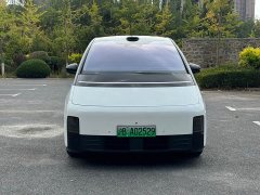 Li Auto MEGA Home Family Edition - ფოტო 2