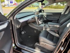 Tesla Model Y Long Range All-Wheel Drive - ფოტო 8