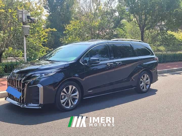 Toyota Sienna 2.5L Hybrid Premium Edition - ავტომობილი ჩინეთიდან
