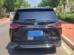 Toyota Sienna 2.5L Hybrid Premium Edition - ფოტო 10