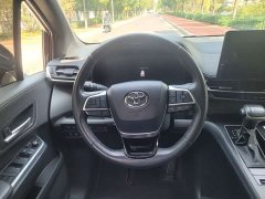 Toyota Sienna 2.5L Hybrid Premium Edition - ფოტო 9