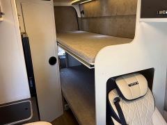 Ford New Transit 2.2T Automatic Logistics Vehicle Pro Medium Wheelbase 7-Seat High Roof - фото 19