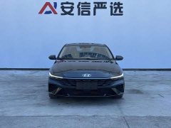Hyundai Elantra 2023 1.5L CVT Luxury - ფოტო 2