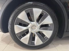 Tesla Model Y Rear-Wheel Drive - ფოტო 15