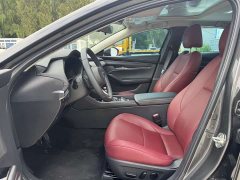 Mazda 3 Axela 2.0L Auto Obsidian Shining Edition - ფოტო 14