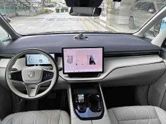 Volvo EM90 2025 Ultra Six-Seater - ფოტო 6